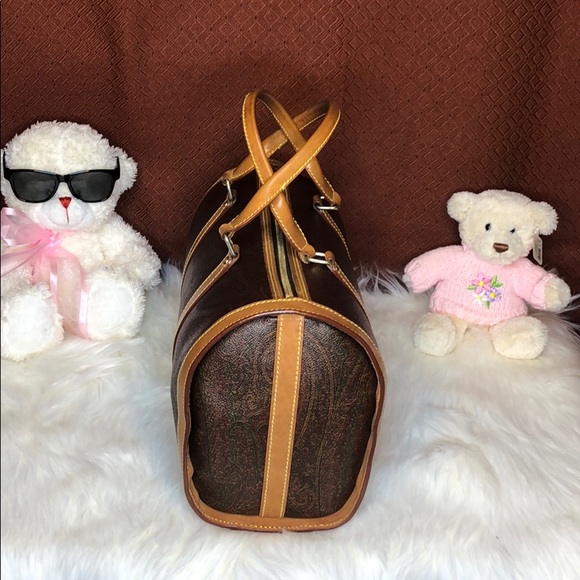 Authentic ✅ - Picture 3 of 8